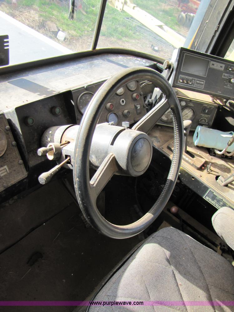 image for item 3502 1993 Terra Gator 1803 70' self-propelled sprayer