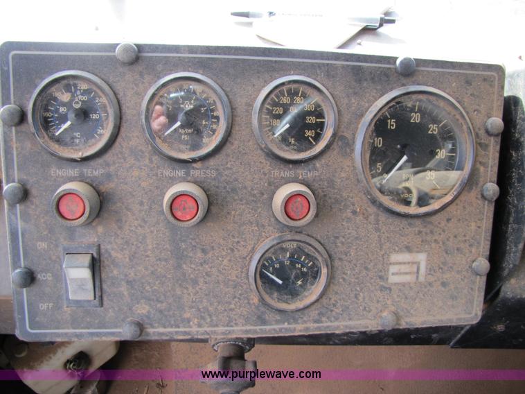 image for item 3502 1993 Terra Gator 1803 70' self-propelled sprayer