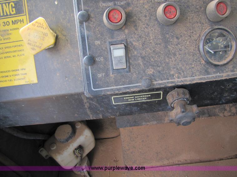 image for item 3502 1993 Terra Gator 1803 70' self-propelled sprayer