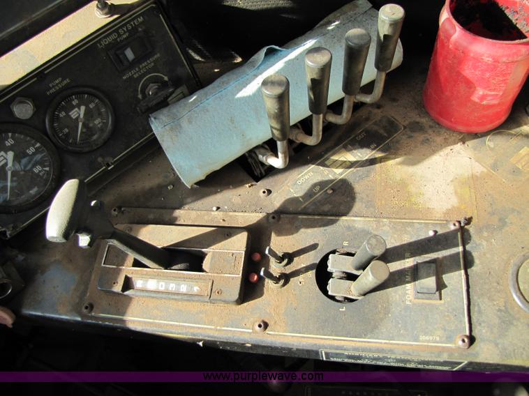 image for item 3502 1993 Terra Gator 1803 70' self-propelled sprayer