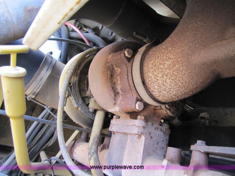 image for item 3502 1993 Terra Gator 1803 70' self-propelled sprayer