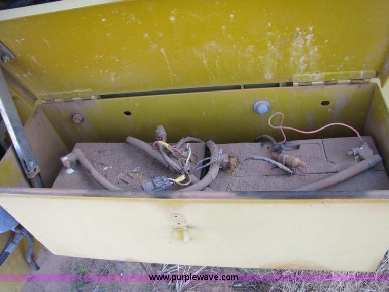 image for item 3502 1993 Terra Gator 1803 70' self-propelled sprayer