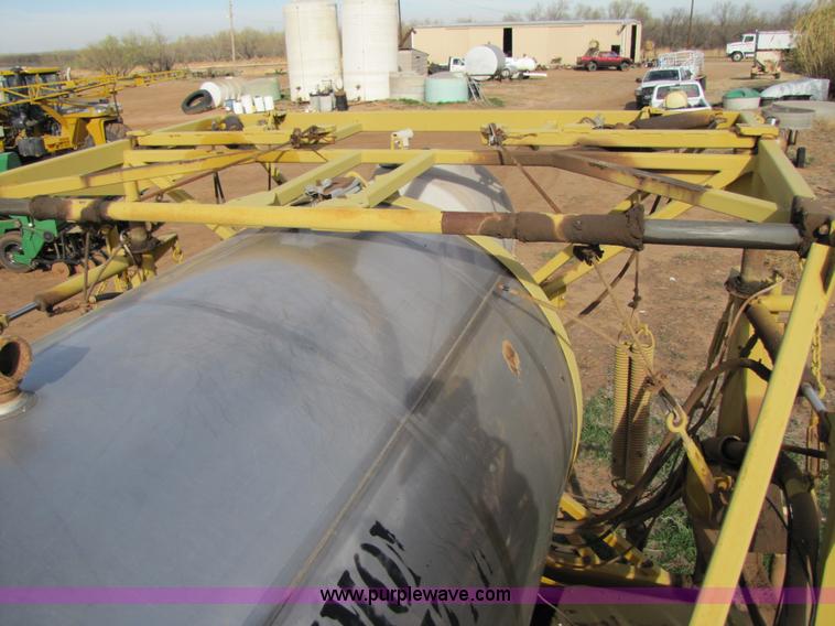 image for item 3502 1993 Terra Gator 1803 70' self-propelled sprayer