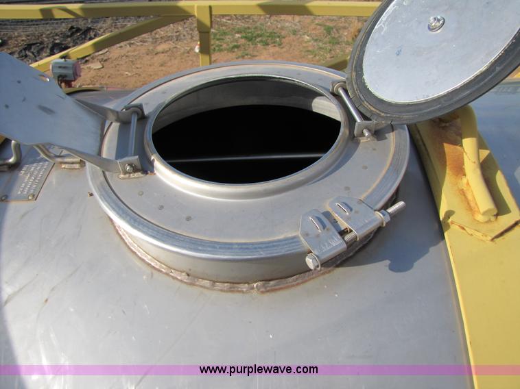 image for item 3502 1993 Terra Gator 1803 70' self-propelled sprayer