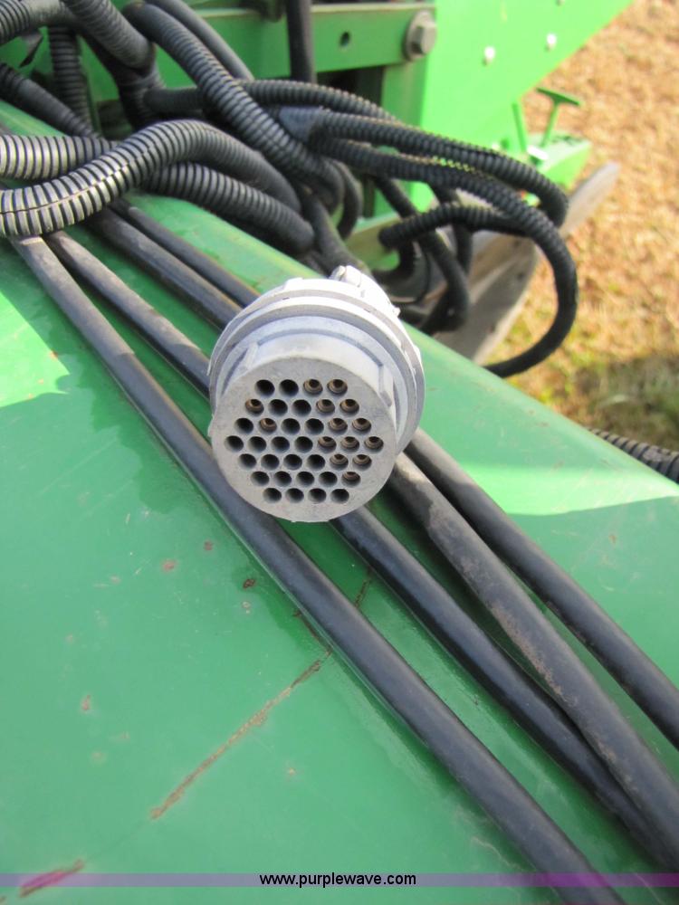 image for item 3635 1999 John Deere 1710 Max Emerge Plus planter