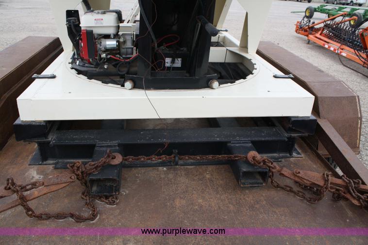 image for item 4799 Frisen 240 Seed Express seed tender