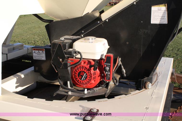 image for item 4799 Frisen 240 Seed Express seed tender