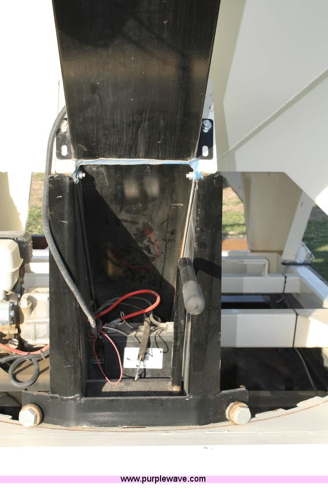 image for item 4799 Frisen 240 Seed Express seed tender