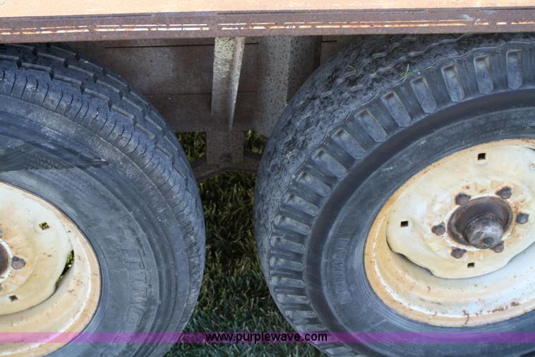 image for item 4799 Frisen 240 Seed Express seed tender