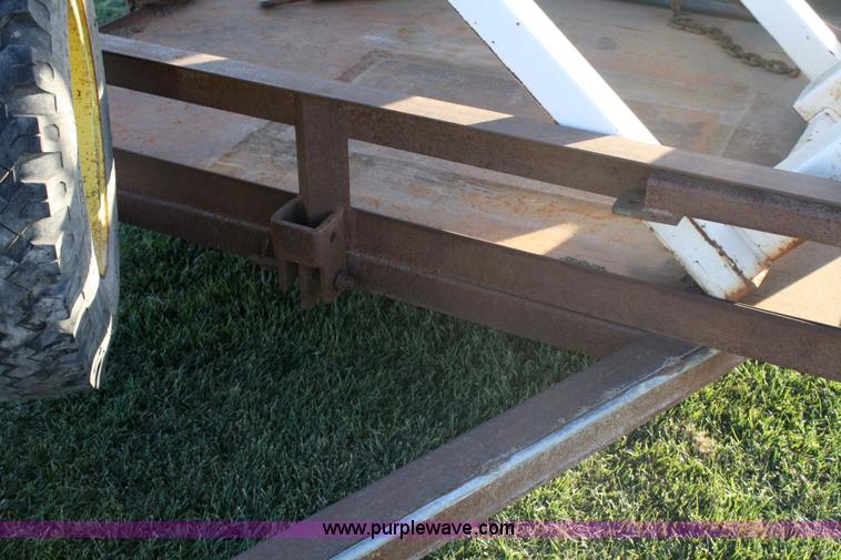 image for item 4799 Frisen 240 Seed Express seed tender