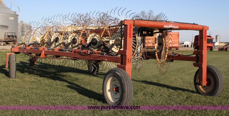 image for item 4801 Hesston 3983 12 wheel rake