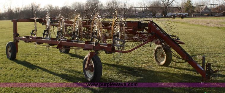 image for item 4801 Hesston 3983 12 wheel rake