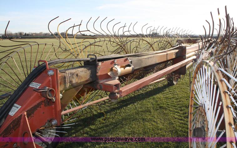 image for item 4801 Hesston 3983 12 wheel rake