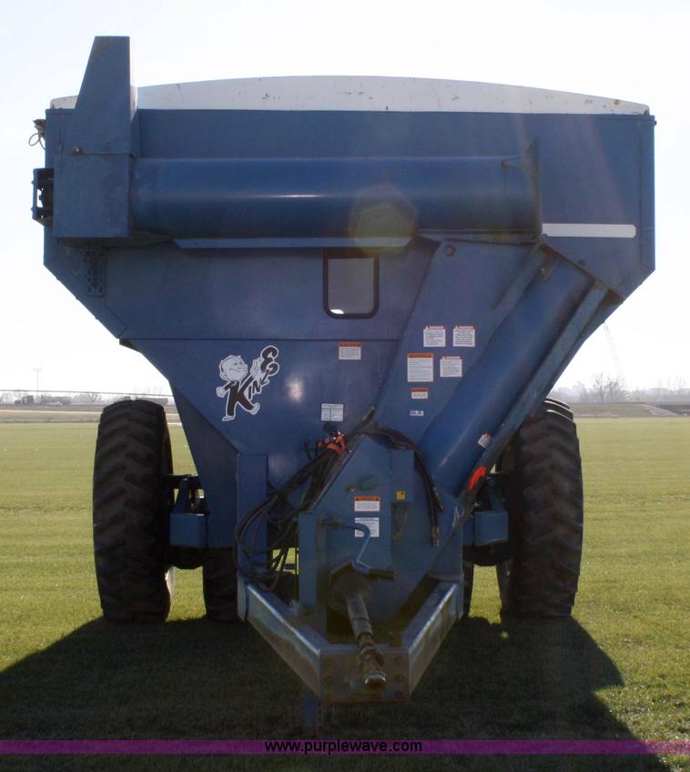 image for item 4803 1996 Kinze 1040 grain cart