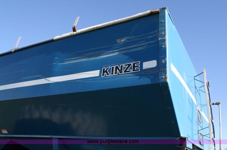 image for item 4803 1996 Kinze 1040 grain cart