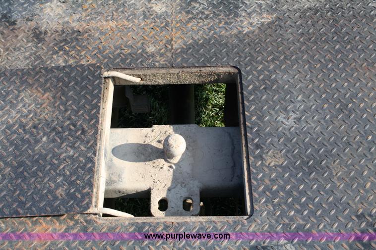 image for item 4807 1986 Chevrolet D30 flatbed truck