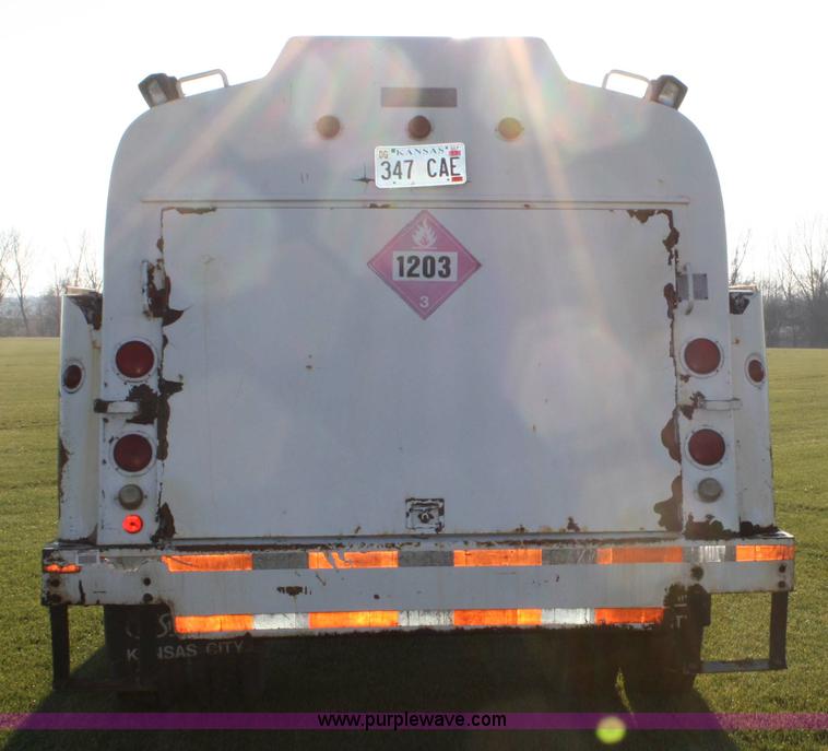 image for item 4825 1988 Ford L8000 fuel truck