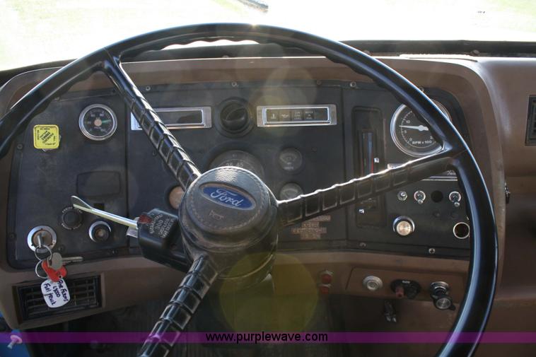 image for item 4825 1988 Ford L8000 fuel truck