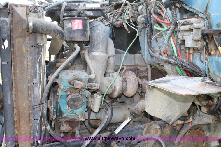 image for item 4825 1988 Ford L8000 fuel truck