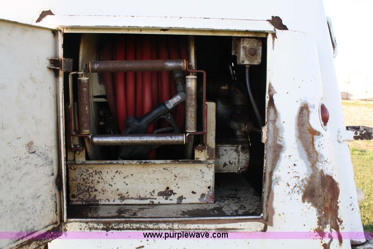 image for item 4825 1988 Ford L8000 fuel truck