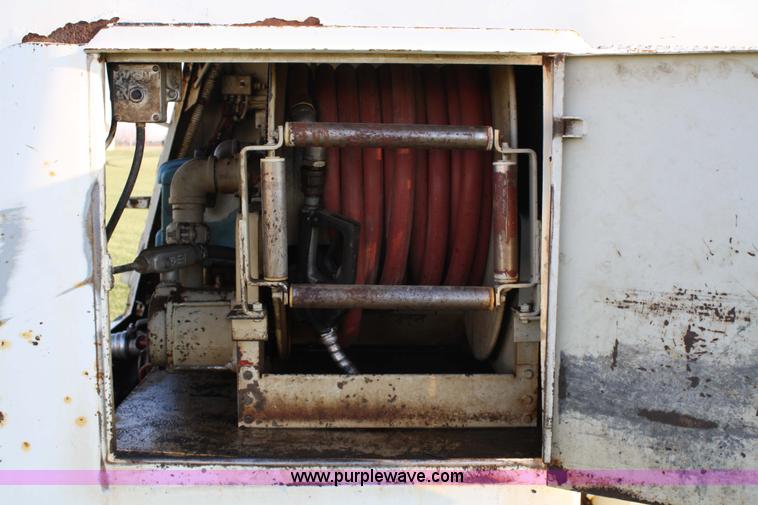 image for item 4825 1988 Ford L8000 fuel truck