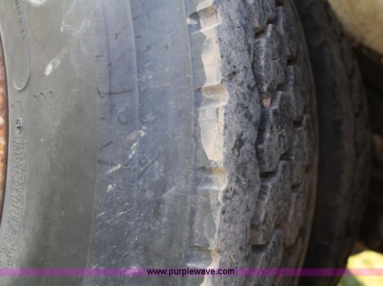 image for item 4825 1988 Ford L8000 fuel truck