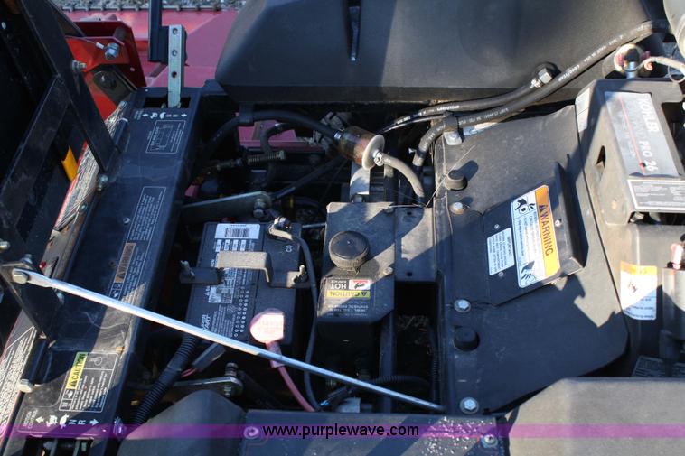 image for item 4864 2001 Toro Z-Master 286E zero-turn mower