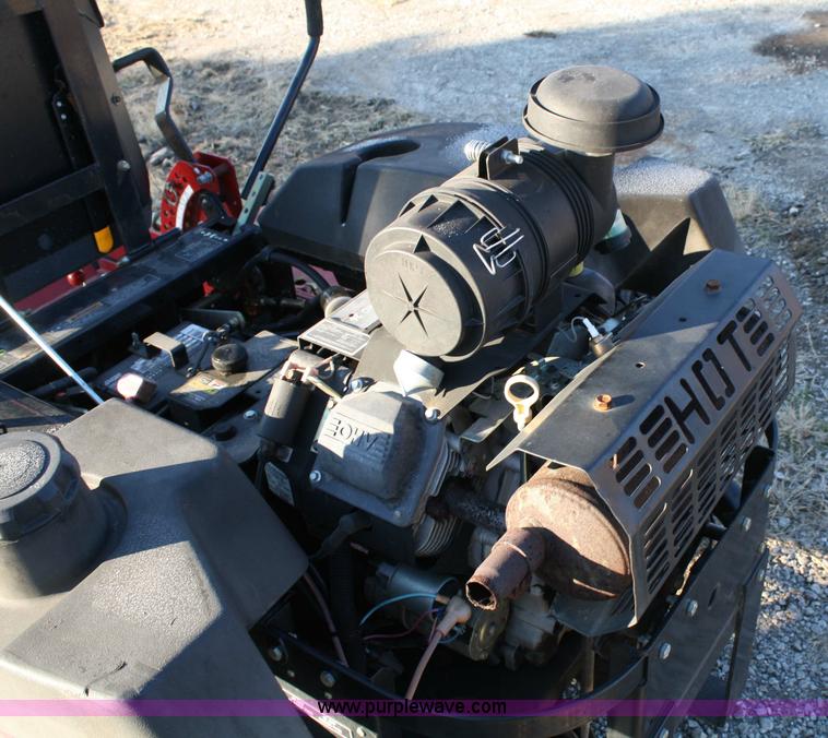 image for item 4864 2001 Toro Z-Master 286E zero-turn mower