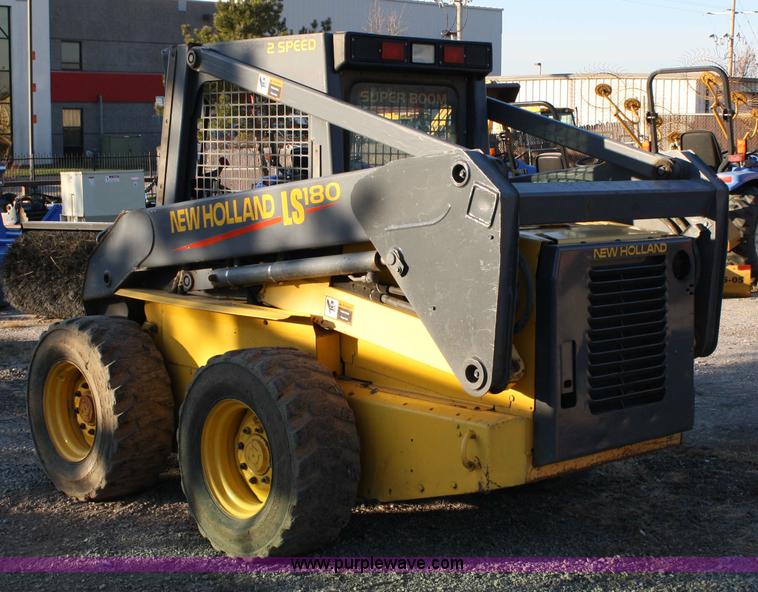 image for item 4868 2001 New Holland LS180 skid steer