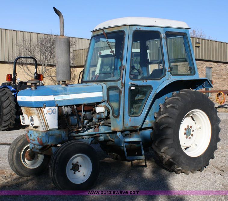 image for item 4869 1988 Ford 6610 tractor