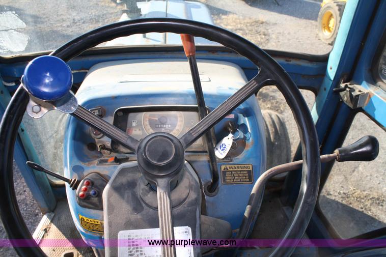 image for item 4869 1988 Ford 6610 tractor