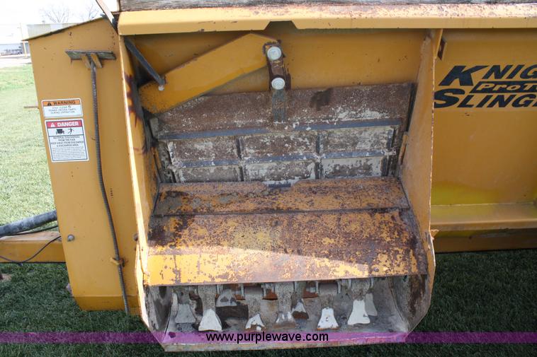 image for item 4883 2001 Knight 8018 Pro Twin manure spreader