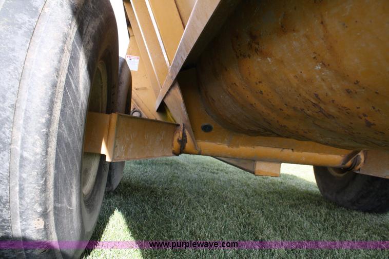 image for item 4883 2001 Knight 8018 Pro Twin manure spreader