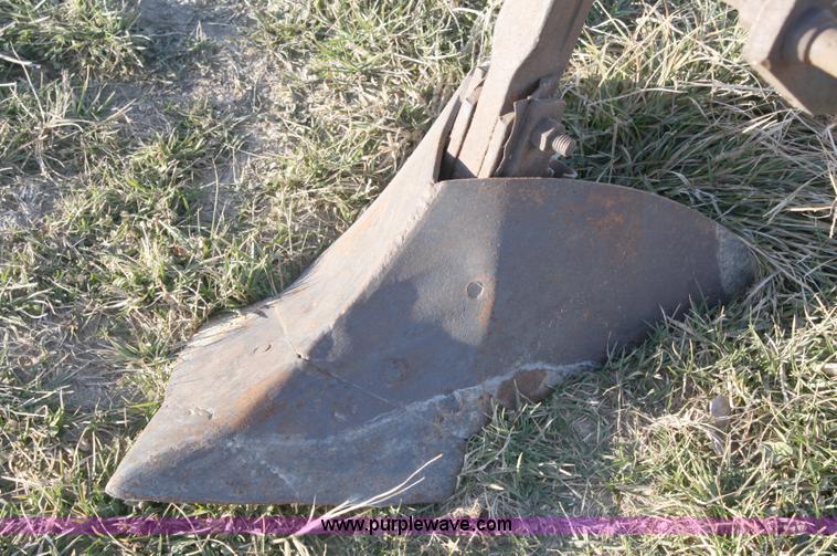 image for item 4910 Three point single row lister