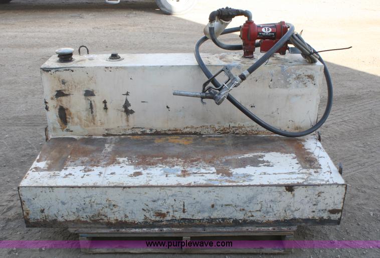 image for item 4979 105 gallon L-shaped fuel tank with pump