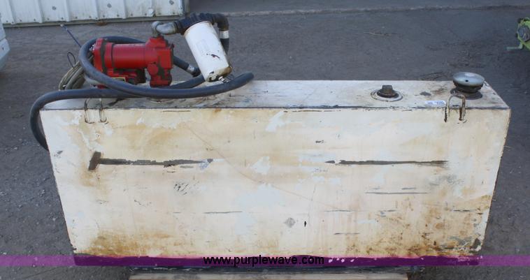image for item 4979 105 gallon L-shaped fuel tank with pump