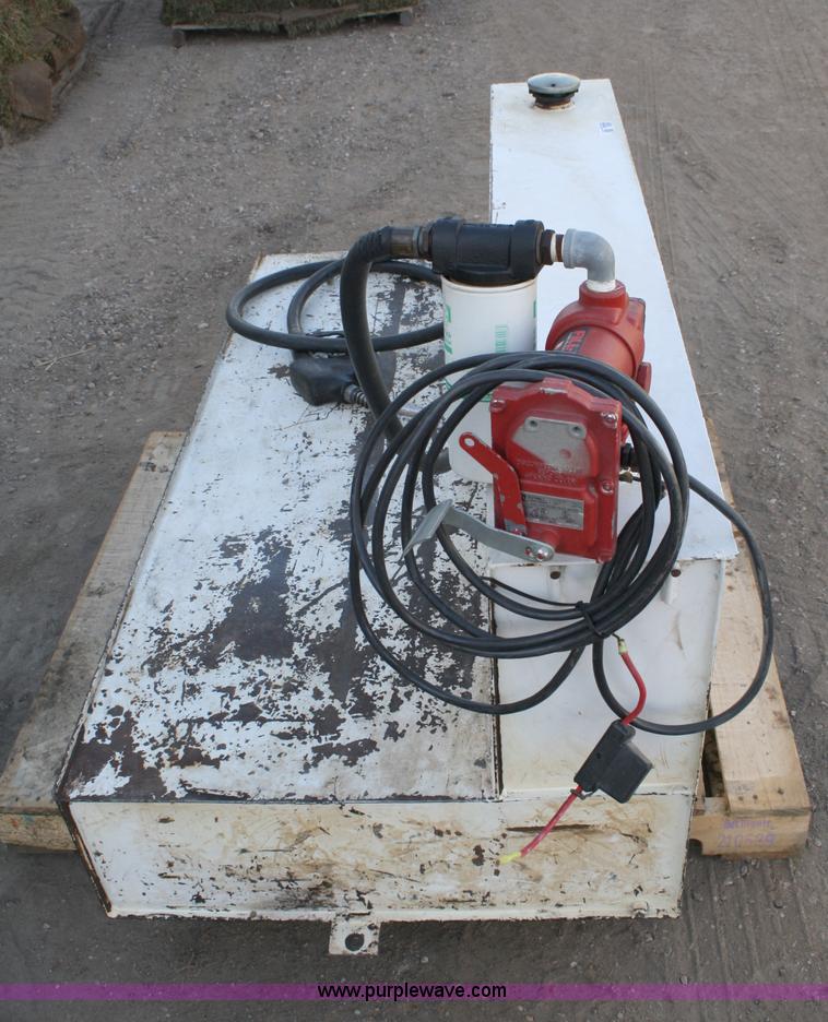 image for item 4980 105 gallon L-shaped fuel tank with pump