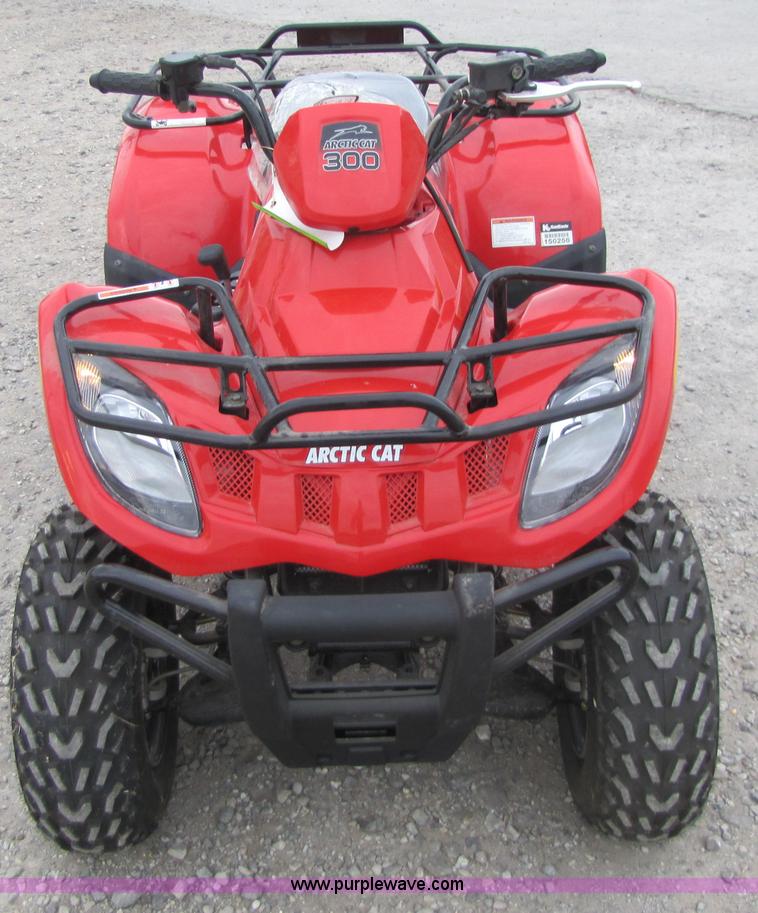 image for item 5135 2010 Arctic Cat 300 ATV