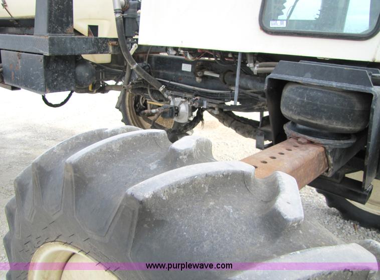 image for item 5138 1999 Willmar 6400 self-propelled sprayer