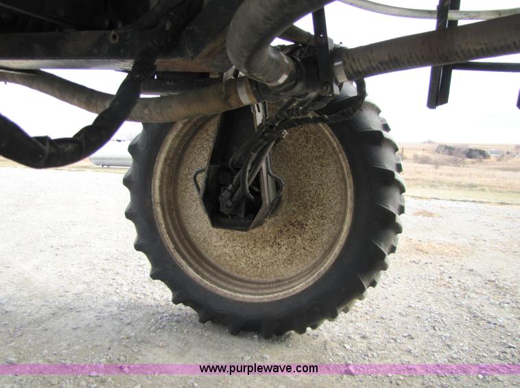 image for item 5138 1999 Willmar 6400 self-propelled sprayer