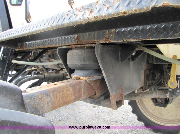 image for item 5138 1999 Willmar 6400 self-propelled sprayer