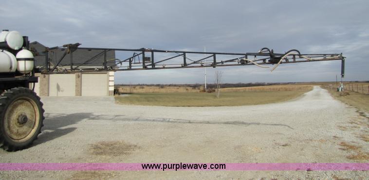 image for item 5138 1999 Willmar 6400 self-propelled sprayer