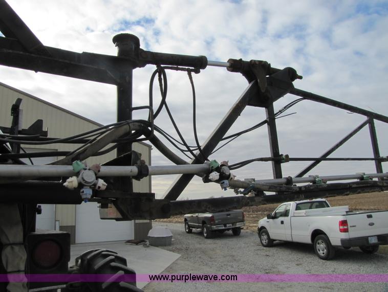 image for item 5138 1999 Willmar 6400 self-propelled sprayer