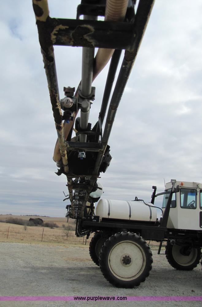 image for item 5138 1999 Willmar 6400 self-propelled sprayer