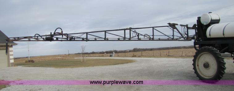 image for item 5138 1999 Willmar 6400 self-propelled sprayer