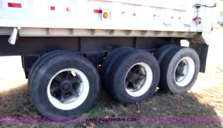 image for item 5537 1987 Trailstar 36' high-cube dump end trailer