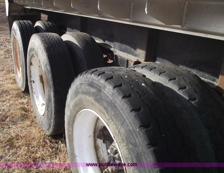 image for item 5537 1987 Trailstar 36' high-cube dump end trailer