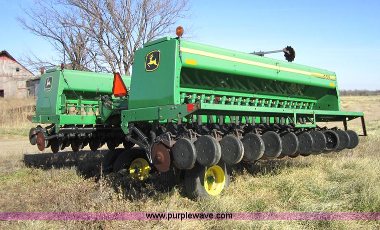 image for item 5602 John Deere 455 drill