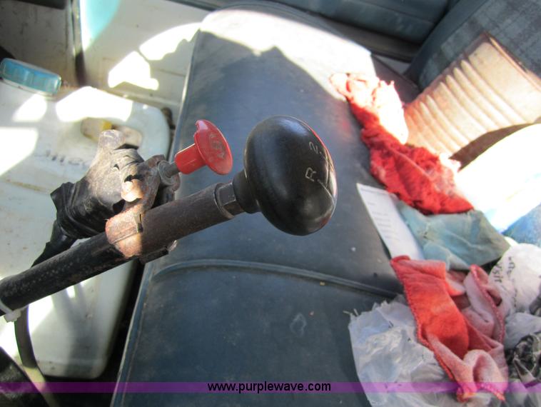 image for item 5604 1976 Chevrolet C65 grain truck