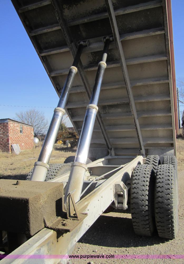 image for item 5604 1976 Chevrolet C65 grain truck